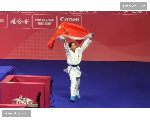 中国00后空手道新星逆袭夺亚运选拔赛冠军震惊赛场 中国00后空手道新星逆袭夺亚运选拔赛冠军震惊赛场